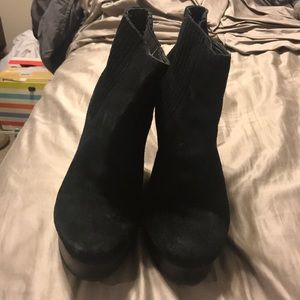 Micheal Kors suede wedges